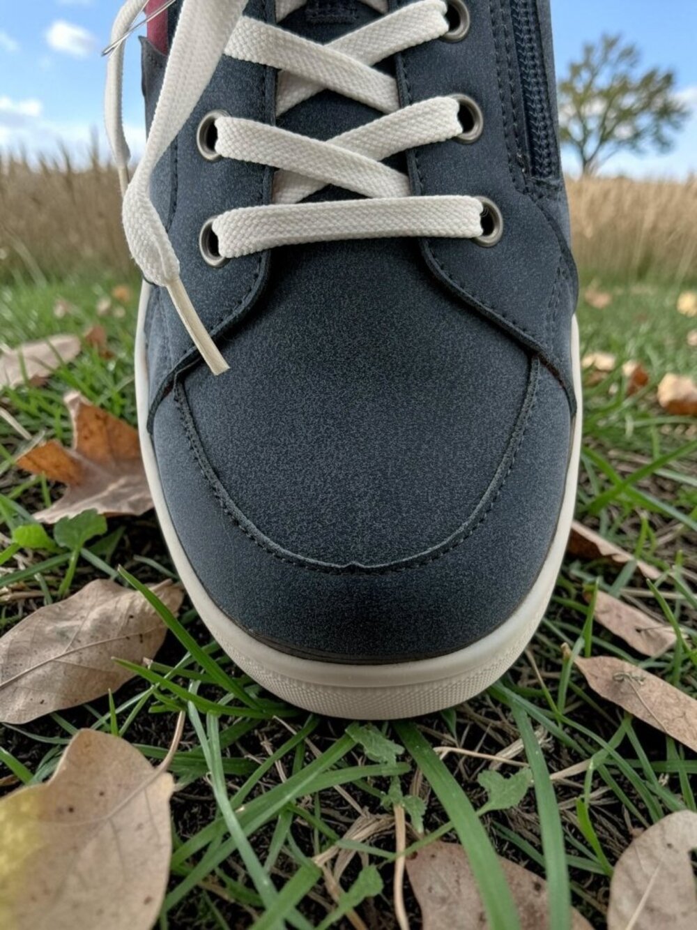 kidpik Blue Lightning Bolt Street Cake Sneakers 5M - Picture 6 of 6